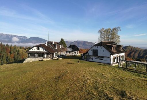 Amfiteatrul Transilvania – resort in Moieciu