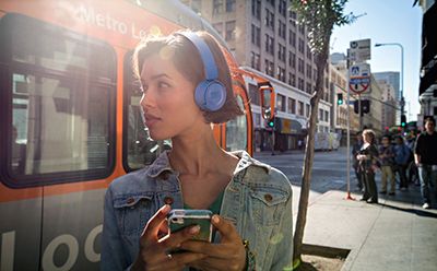 Top 12 casti wireless de luat in vacanta